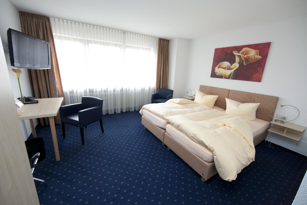 Hotel Restaurant Engel Pfaffenweiler Værelse billede